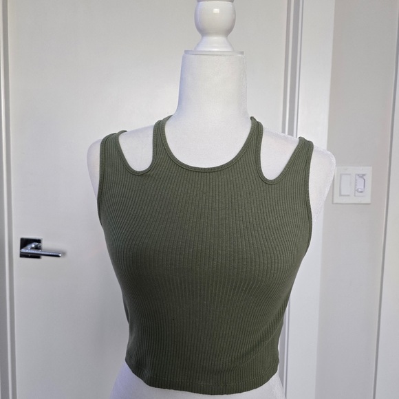 Olive Green Ribbed Tank Top - Picture 4 of 4